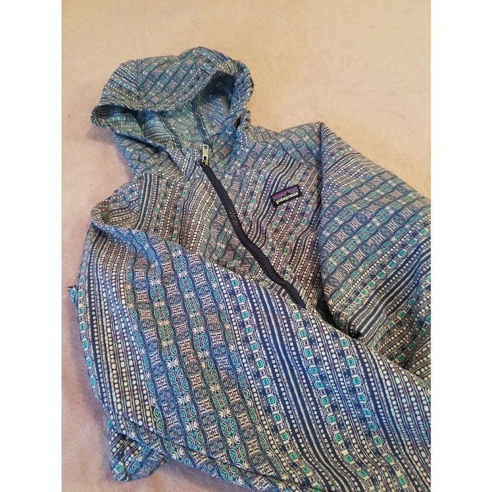 Blue Patterned Patagonia Rain Jacket