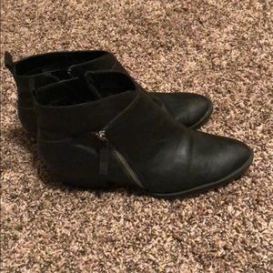 So 10 Nine West Booties