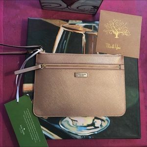 👠💕Kate Spade Tinie Laurel Wristlet