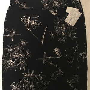 Lularoe Cassie Large