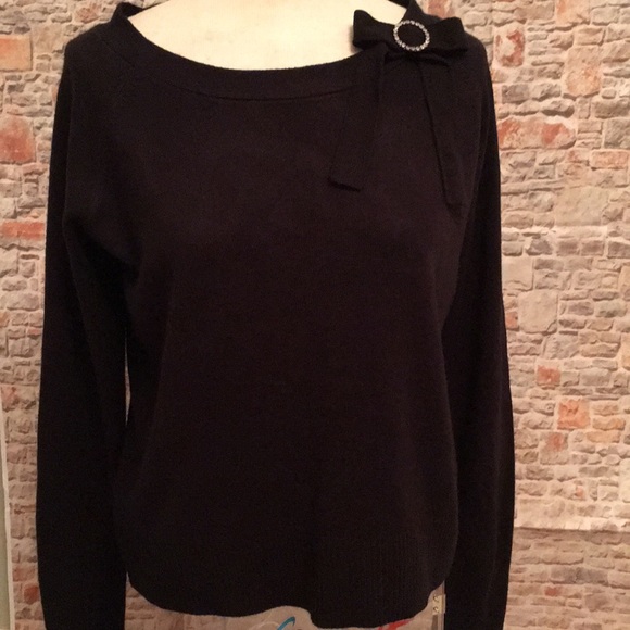 Designers Originals Sweater - Picture 2 of 3