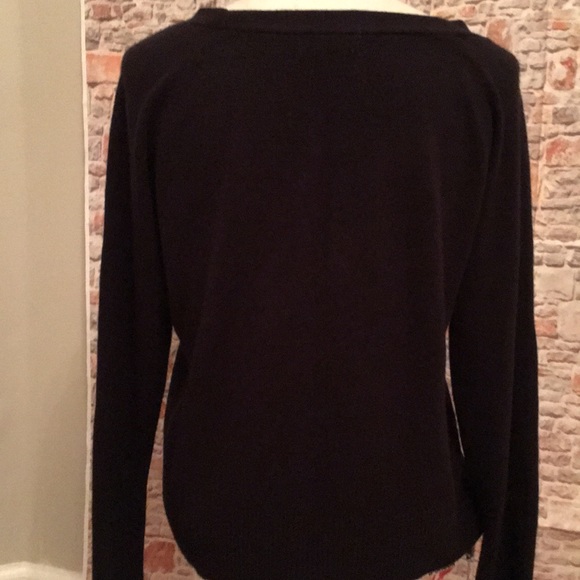 Designers Originals Sweater - Picture 3 of 3