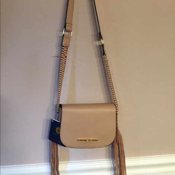 Adrienne Vittadini Handbags - Adrienne Vittadini cream bag