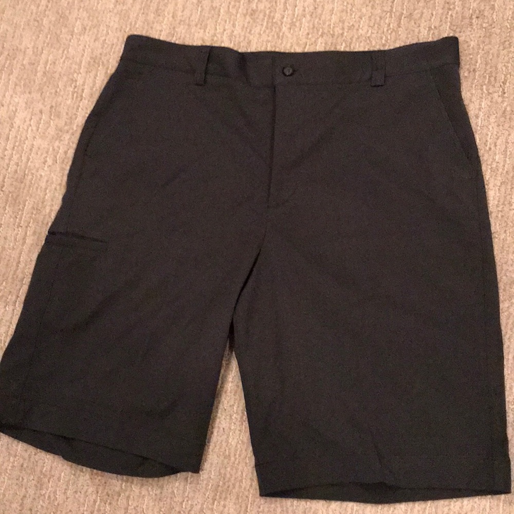 See Sz 34 shorts, new without tags
