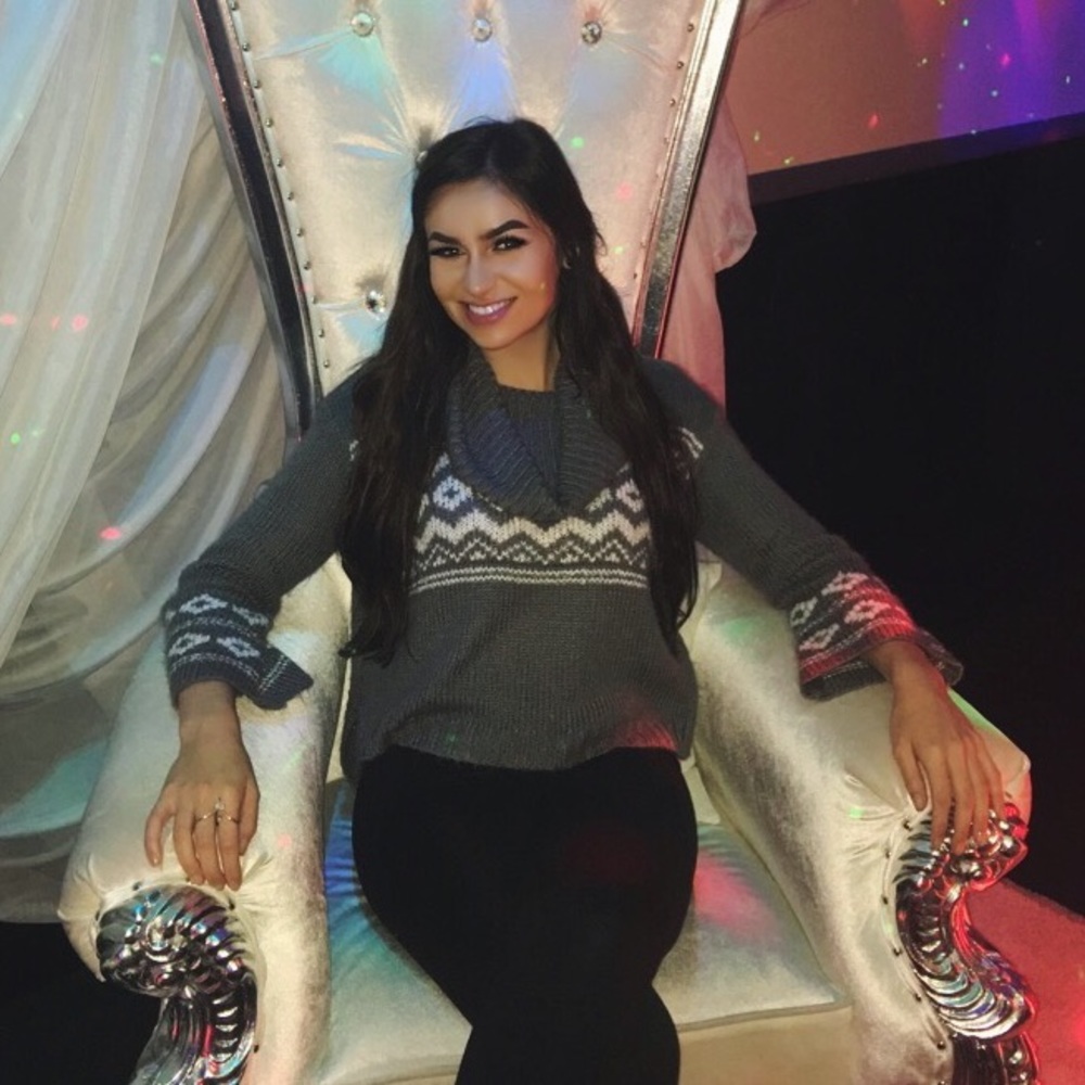 Meet your Posher, Gabrielle