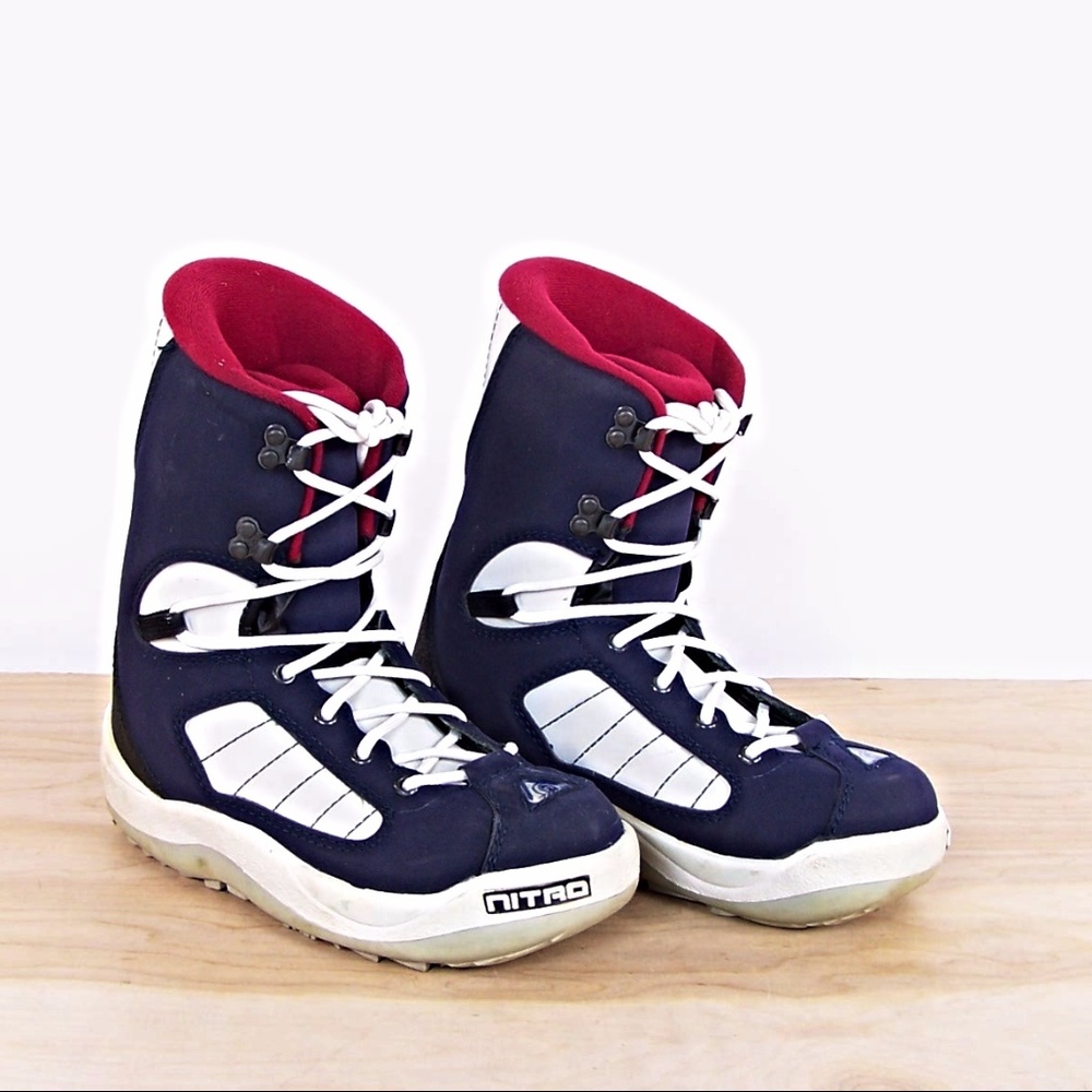 Nitro Snowboarding Boots Womens  Size 6
