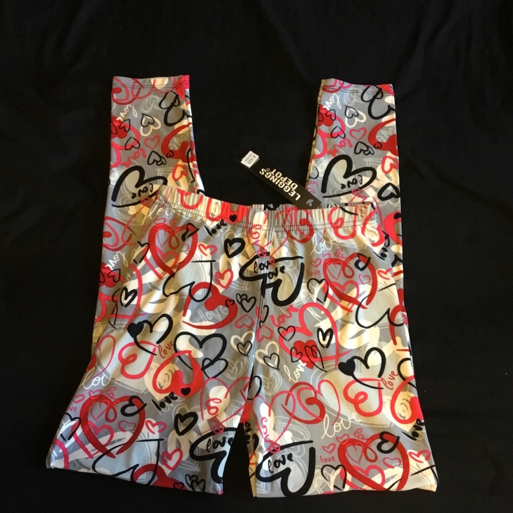 Valentine's Heart Leggings NWT