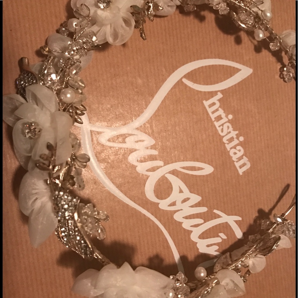 Bridal headpiece