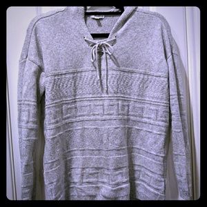 Soft women's hooded sweater