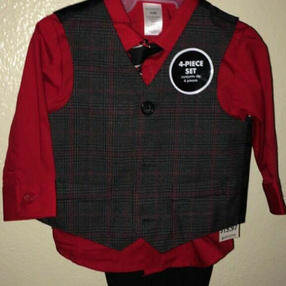 6 mo old suit brand new