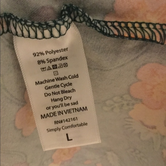 Carly. SOFT Legging material! 92/8. LuLaRoeUEC love legging material! 😍 NO TAGS - Picture 7 of 8