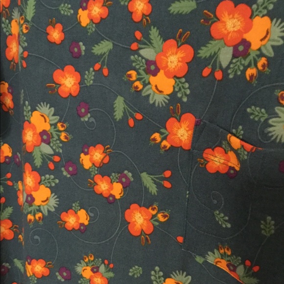 Carly. SOFT Legging material! 92/8. LuLaRoeUEC love legging material! 😍 NO TAGS - Picture 2 of 8