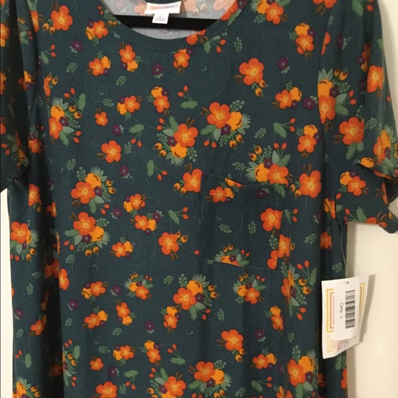 Carly. SOFT Legging material! 92/8. LuLaRoeUEC love legging material! 😍 NO TAGS - Picture 5 of 8