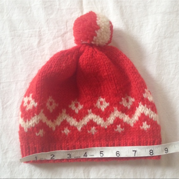 Vintage hand-knit beanie pom pom hat red cream - Picture 3 of 4