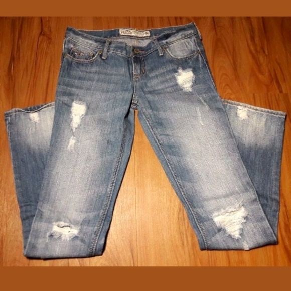 Hollister Denim - ⚡$10 Wednesday's⚡Hollister Distressed Denim Jeans