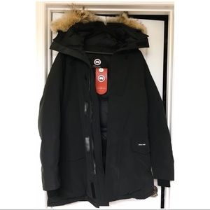 Brand new authentic Canada goose men’s coat