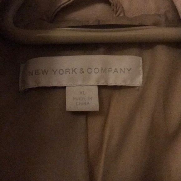 Jacket - Picture 2 of 4