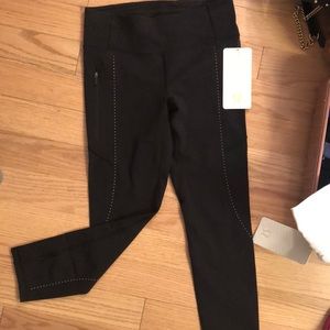 Lululemon extra mile crop legging