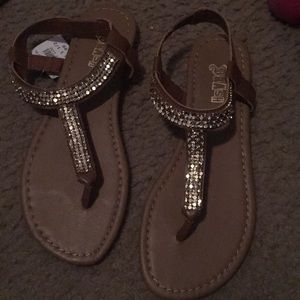 Brown/ tan sandals