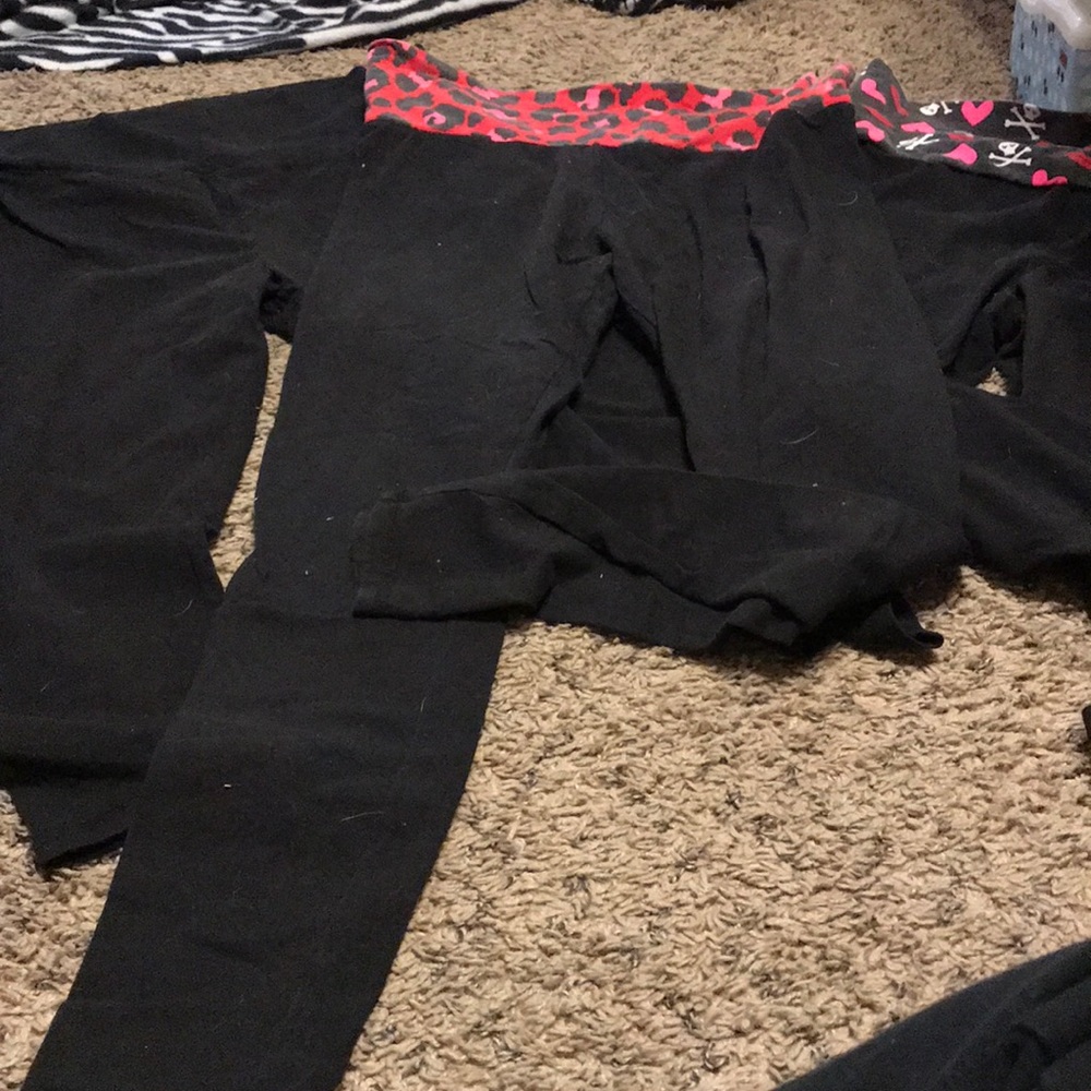 3 pairs of skinny yoga pants