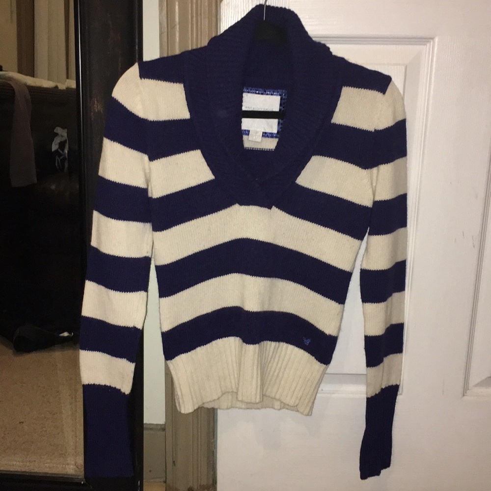 American eagle sweater