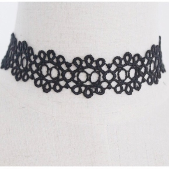 Jewelry - ⭐️flower power lace choker Jewelry - ⭐️flower power lace choker