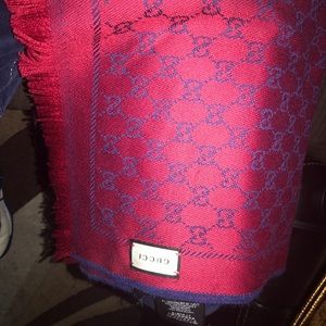 Gucci scarf