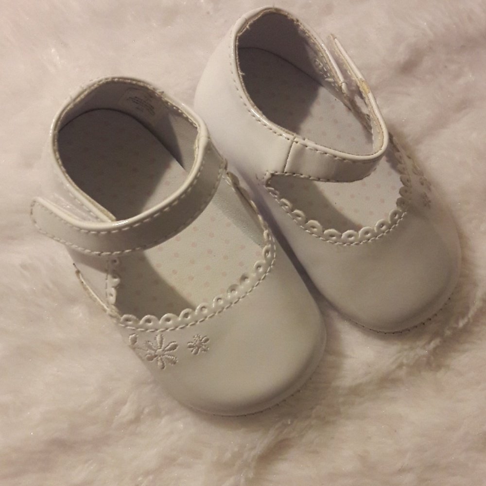 White dess by Trimfoot