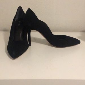 Scallop trim black velvet stiletto heels
