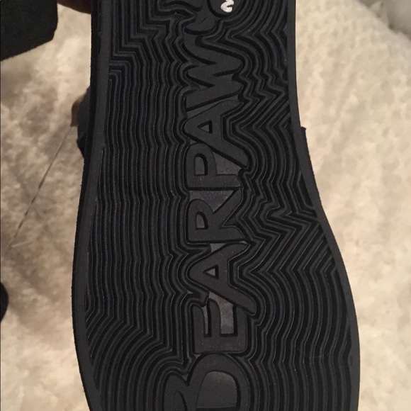 *SOLD*NWT Navy Bearpaw Boots - Picture 7 of 7