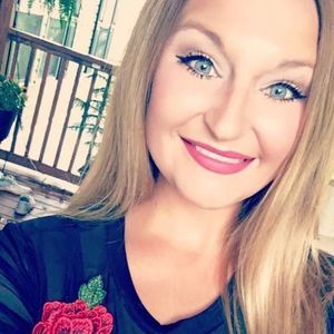 Meet your Posher, Jana