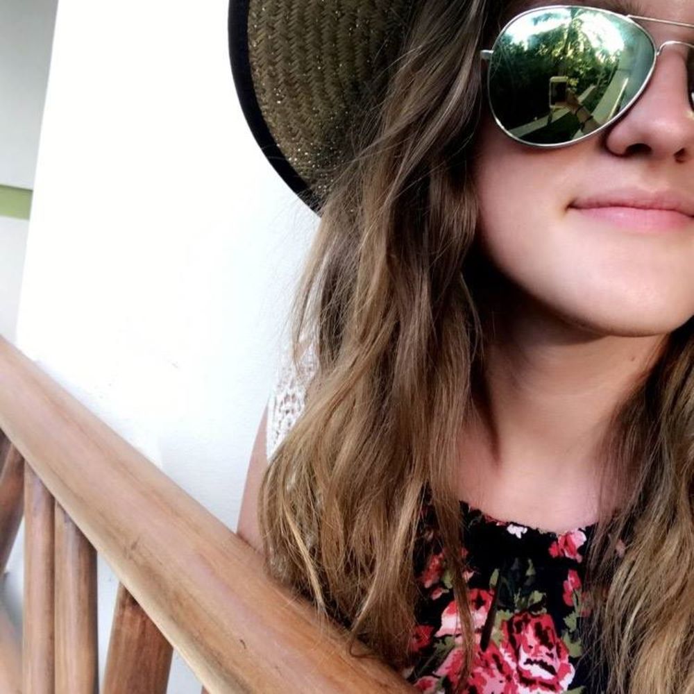 Meet your Posher, Hannah