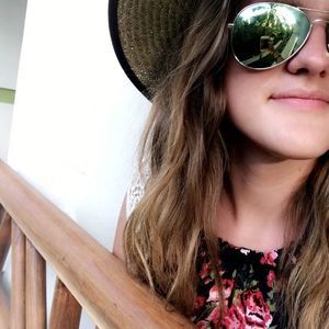 Meet your Posher, Hannah