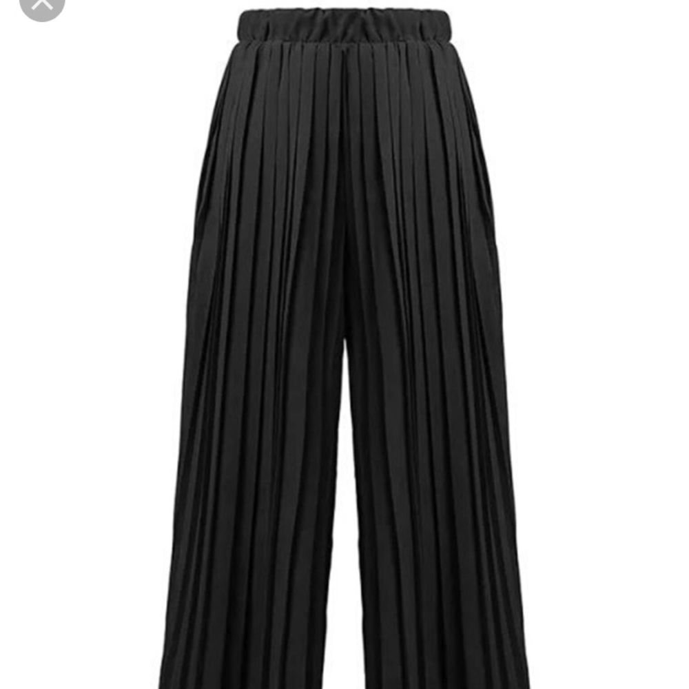 Black Chiffon Pleated Pants