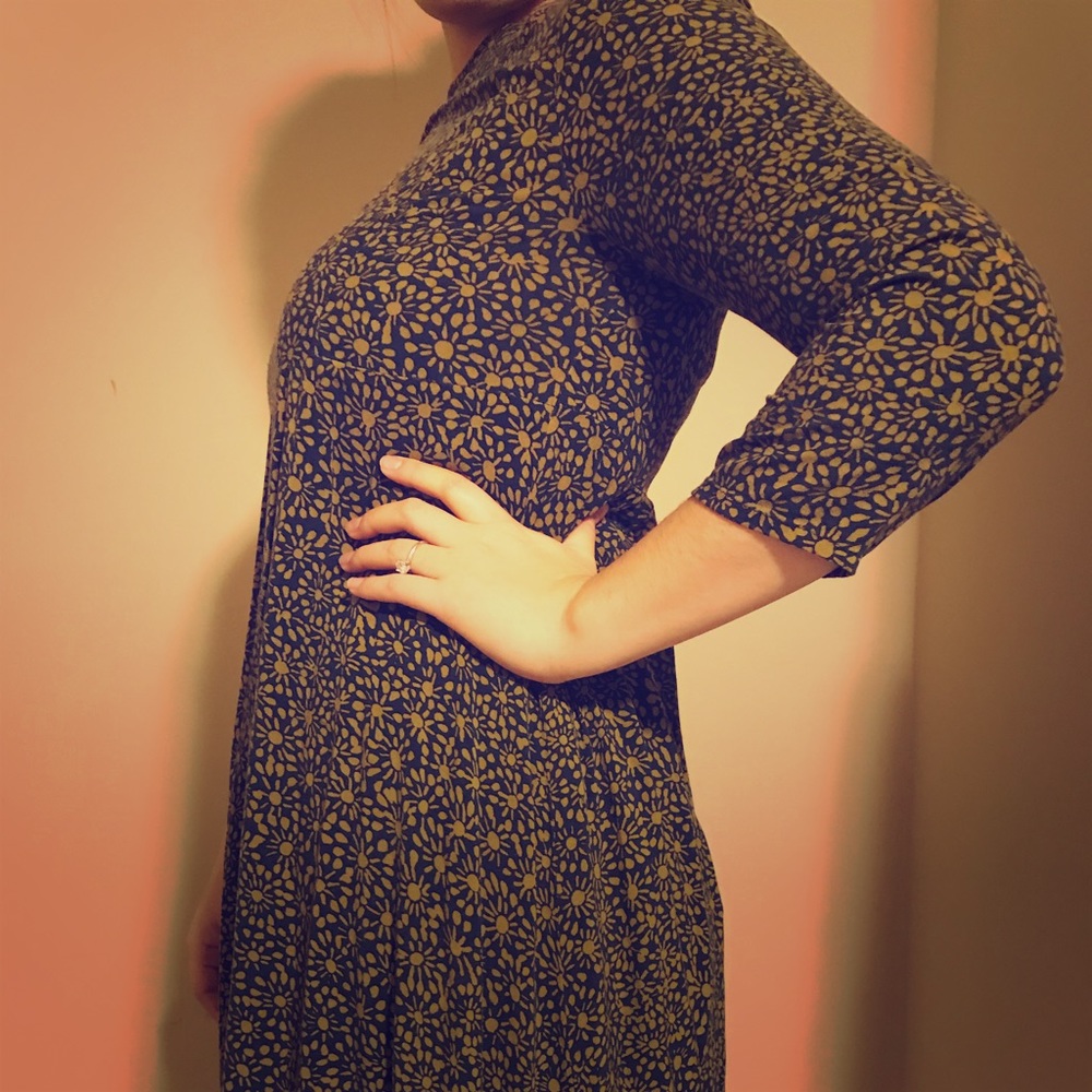 Long sleeve short dress.