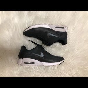 Women’s AirMax Sneakers