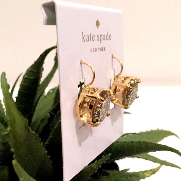 ✨Bling!✨NWT Kate ♠️ Glitter Earrings - Picture 3 of 3