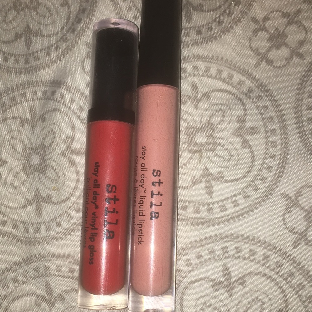 2 still lip glosses