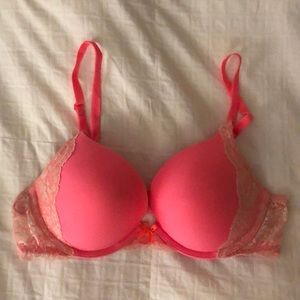 Coral lace VS bra
