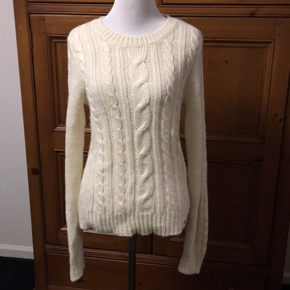 Hollister sweater