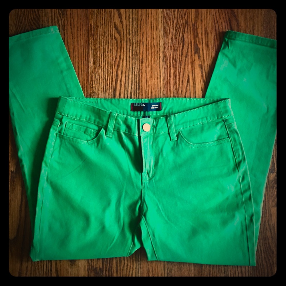 BDG Kelly green jeans!!! NWOT