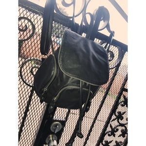 Medium mossimo back pack