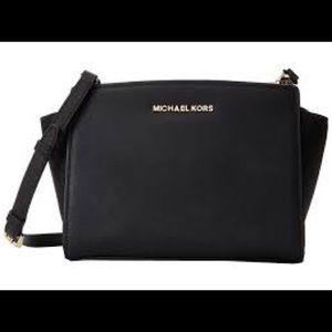 Michael Kors “Selma” Crossbody Bag