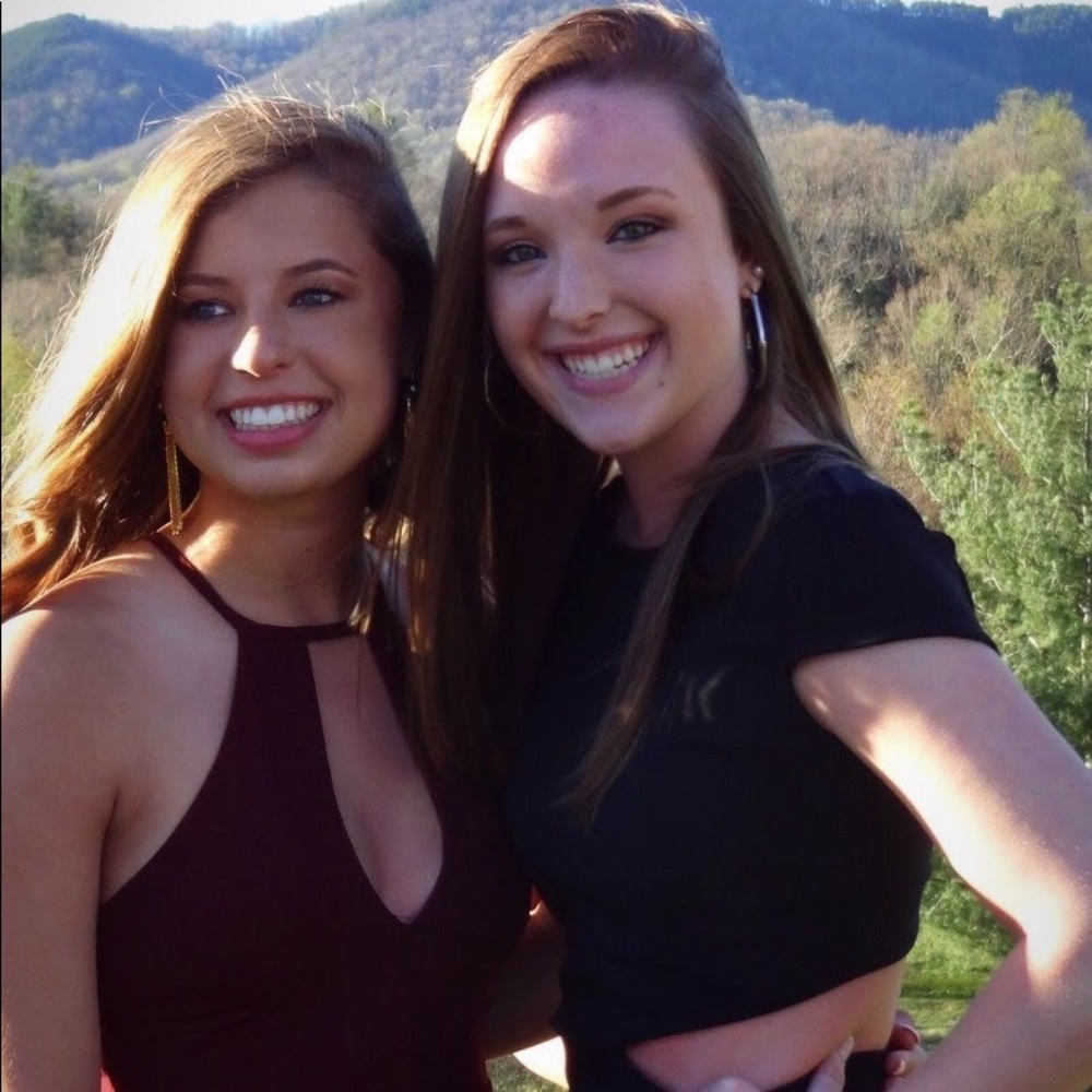 Meet your Posher, Lizzie