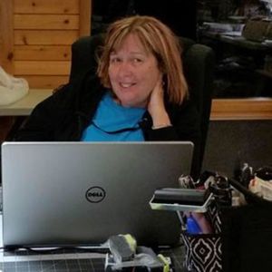 Meet your Posher, Holly