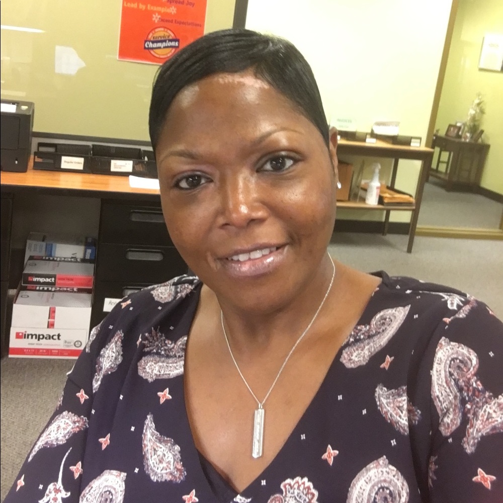 Meet your Posher, Latarsha