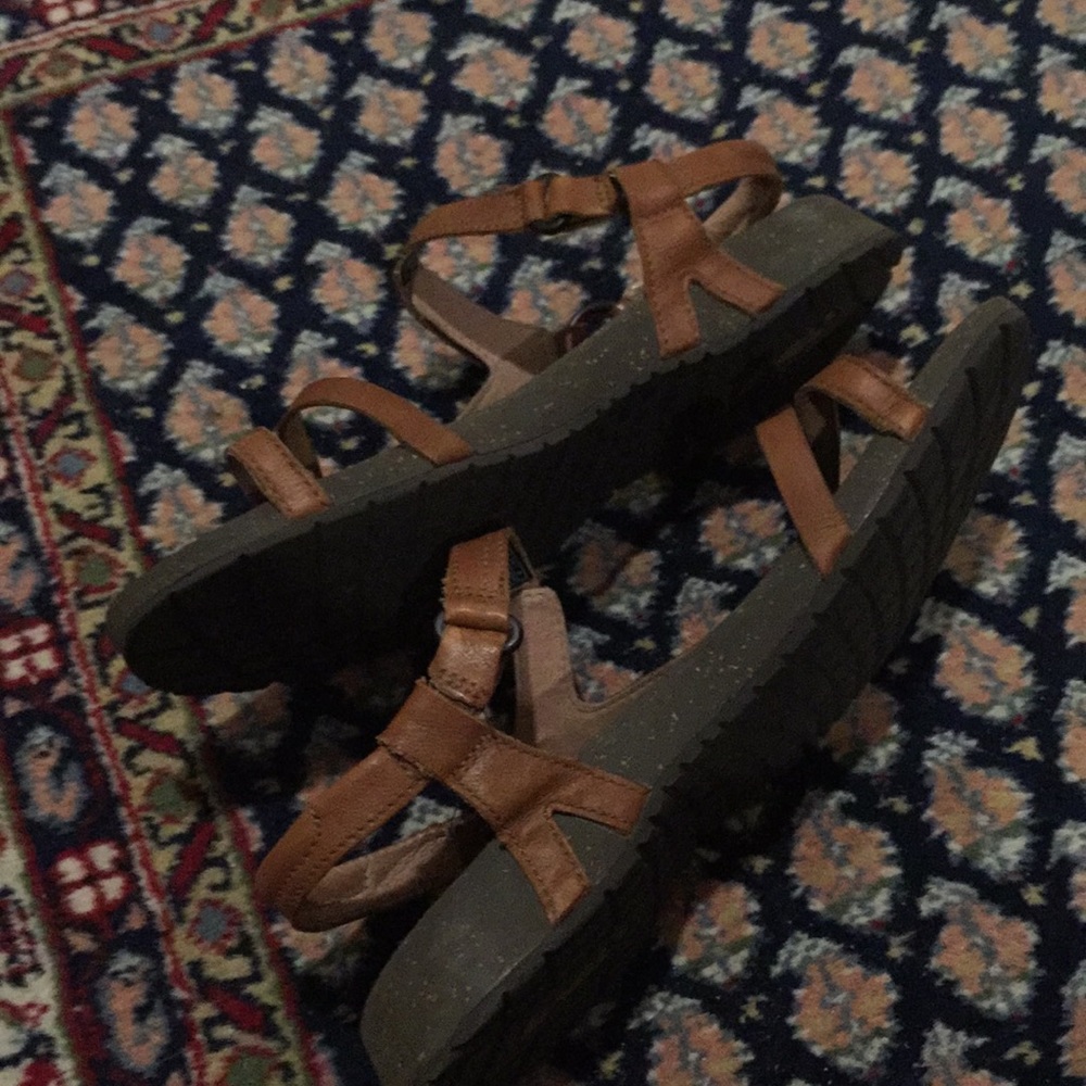 TEVA LEATHER SANDALS