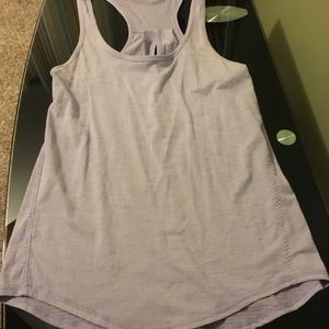 Lululemon 4 light lilac tank