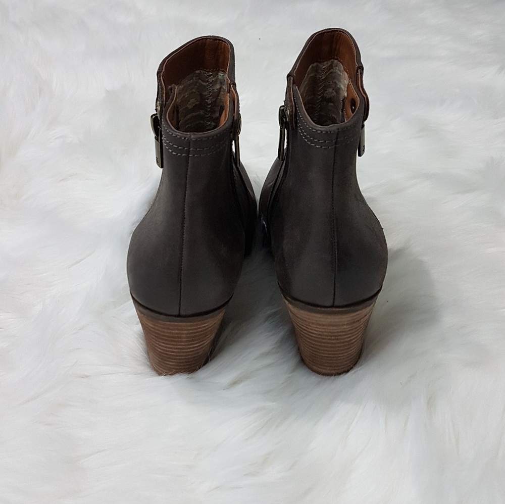 🚫SOLD🛇 Lucky Brand Eugenia Bootie - Picture 6 of 7