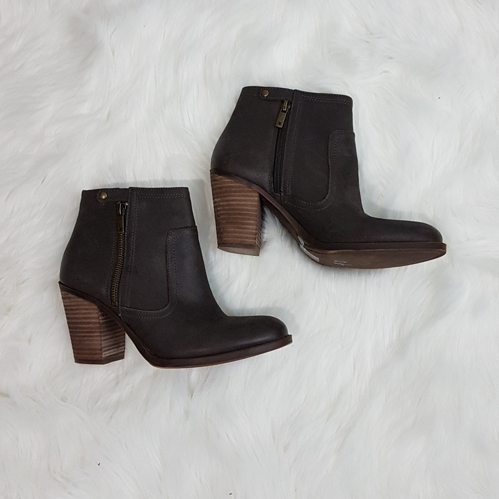 🚫SOLD🛇 Lucky Brand Eugenia Bootie - Picture 1 of 7